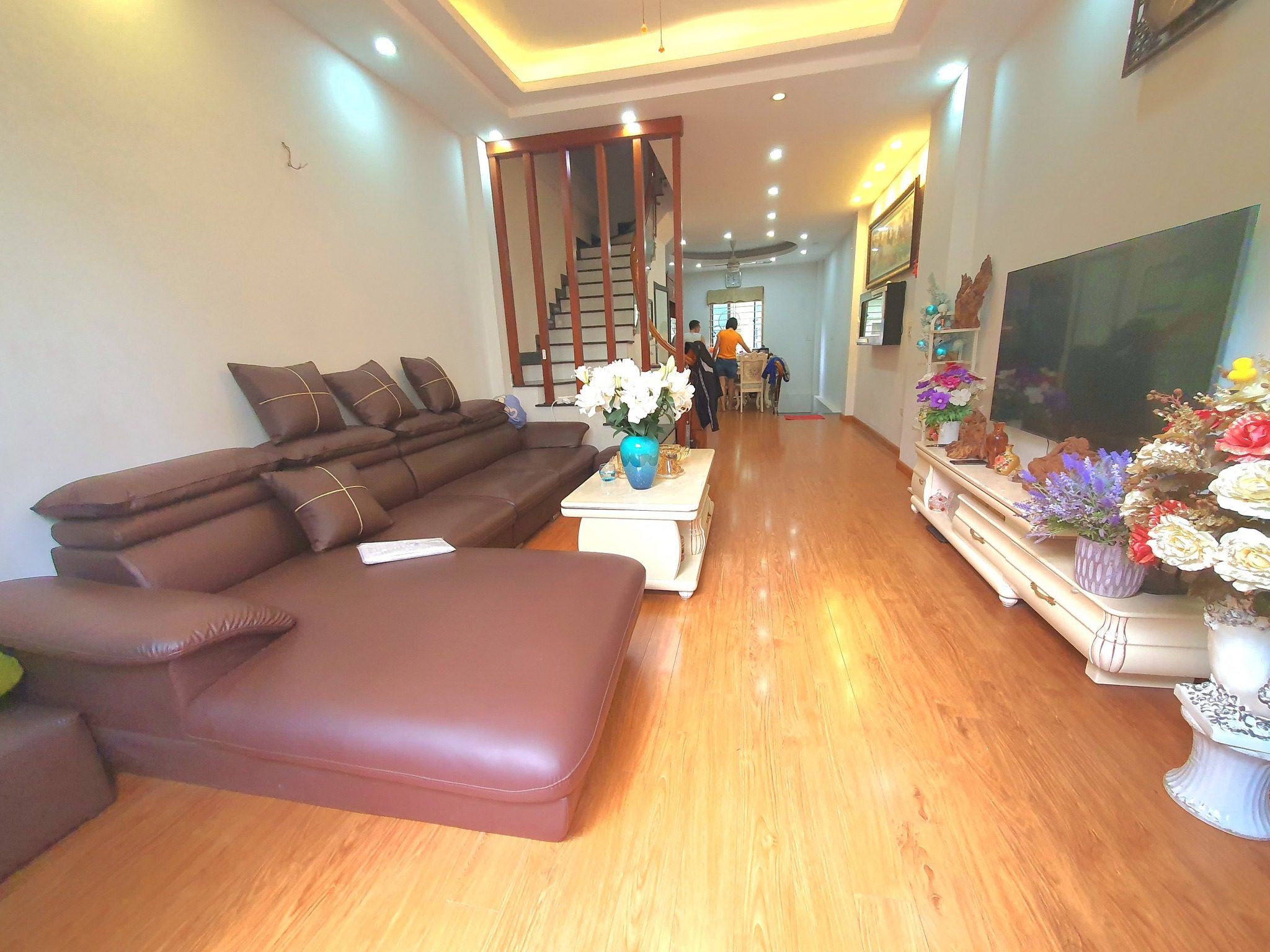 LIỀN KỀ NGÔ THÌ NHẬM