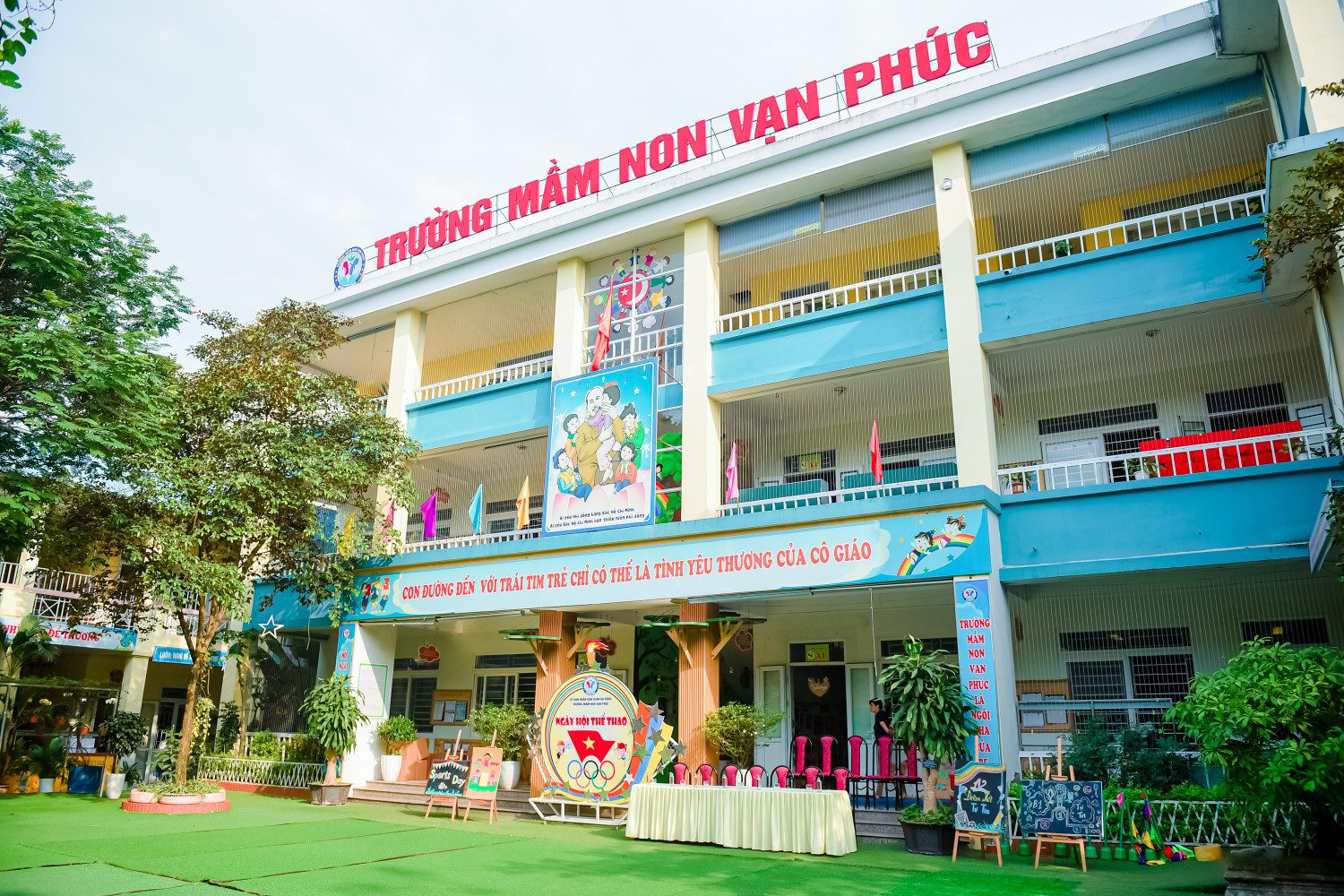TRƯỜNG MẦM NON VẠN PHÚC
