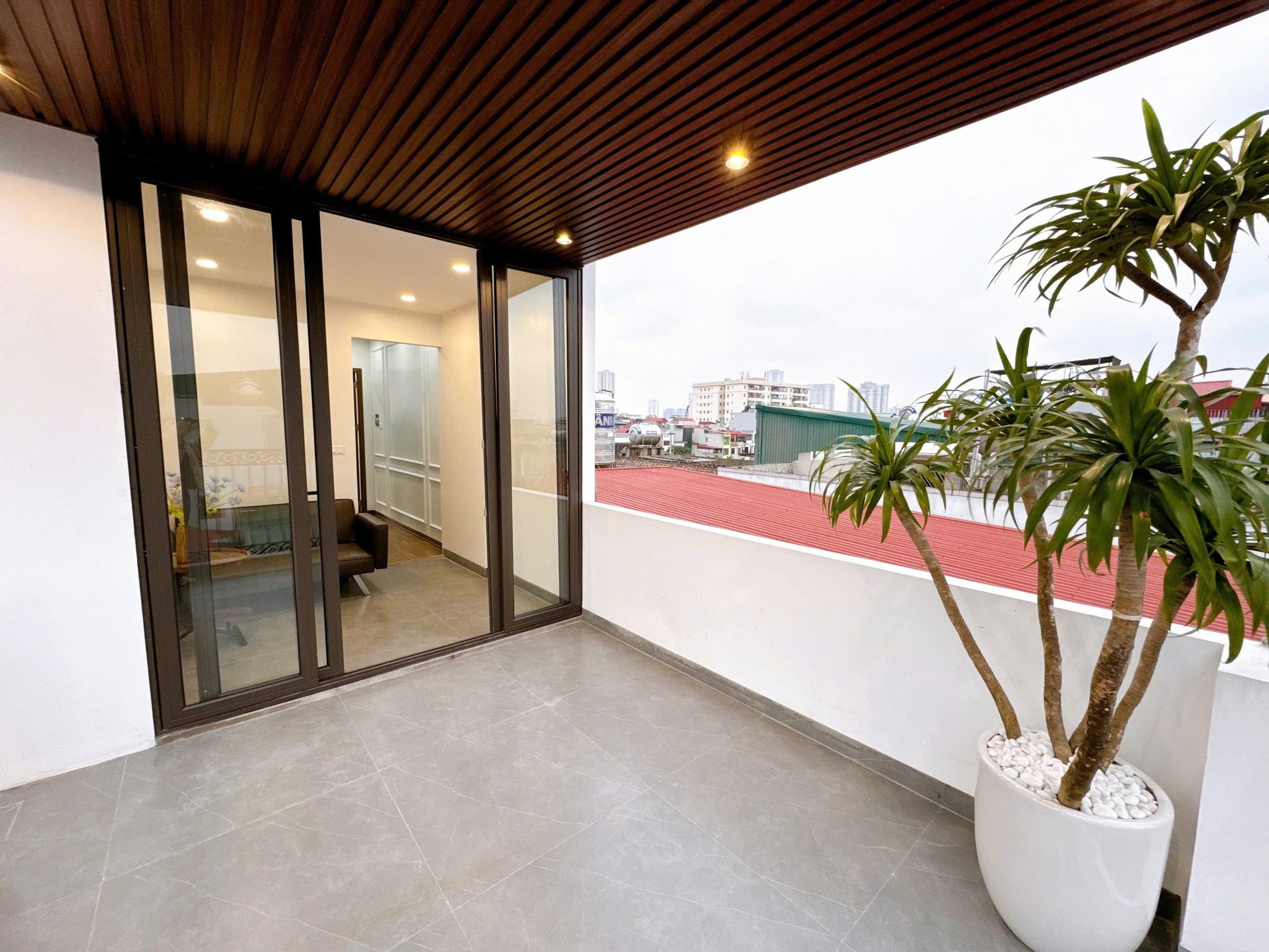 bán nhà vạn phúc, gara, thang máy, đủ nội thất, ở ngay10