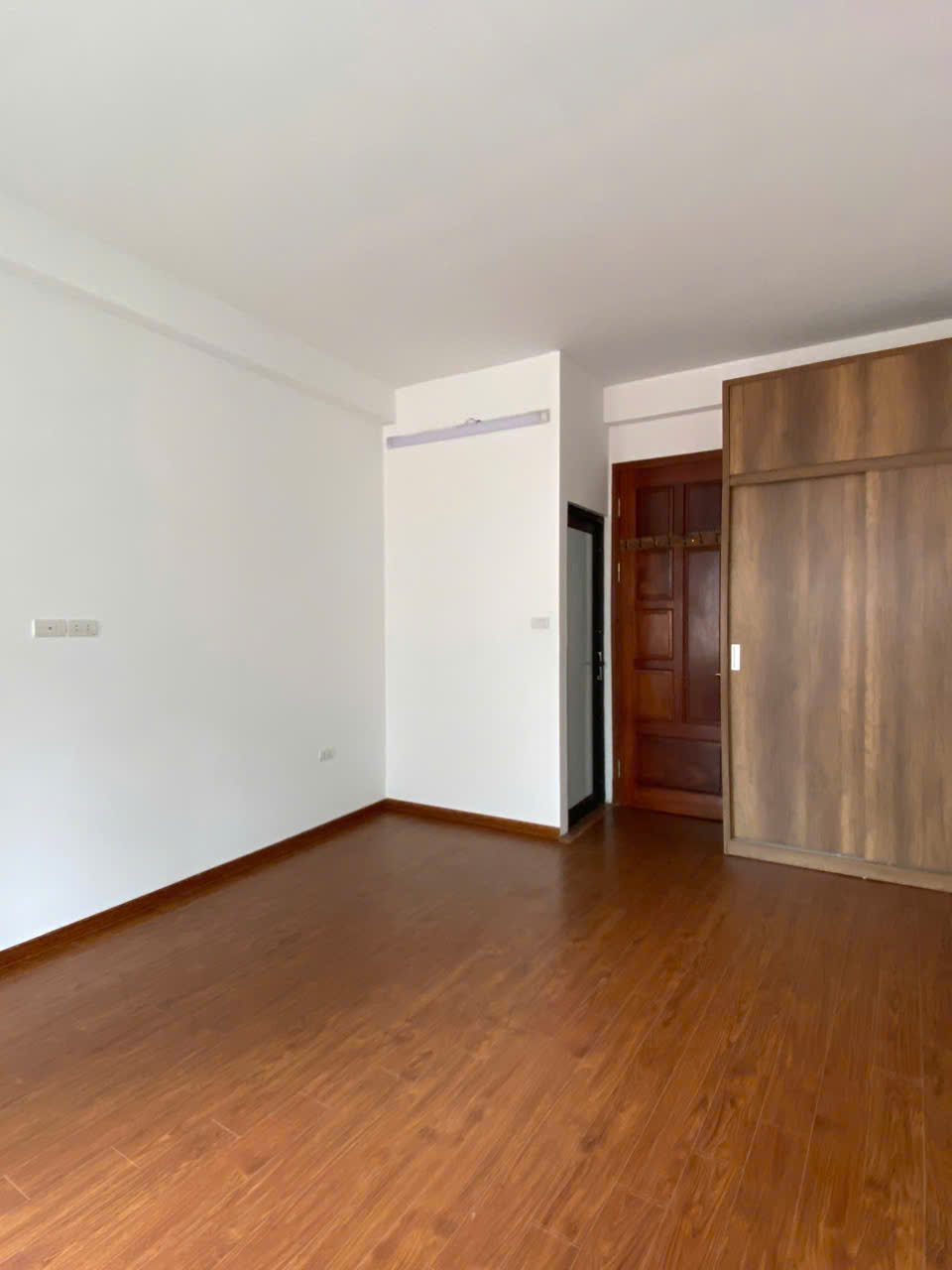 NGÔ THÌ NHẬM. MT 4.5M, 4PN, 7.950