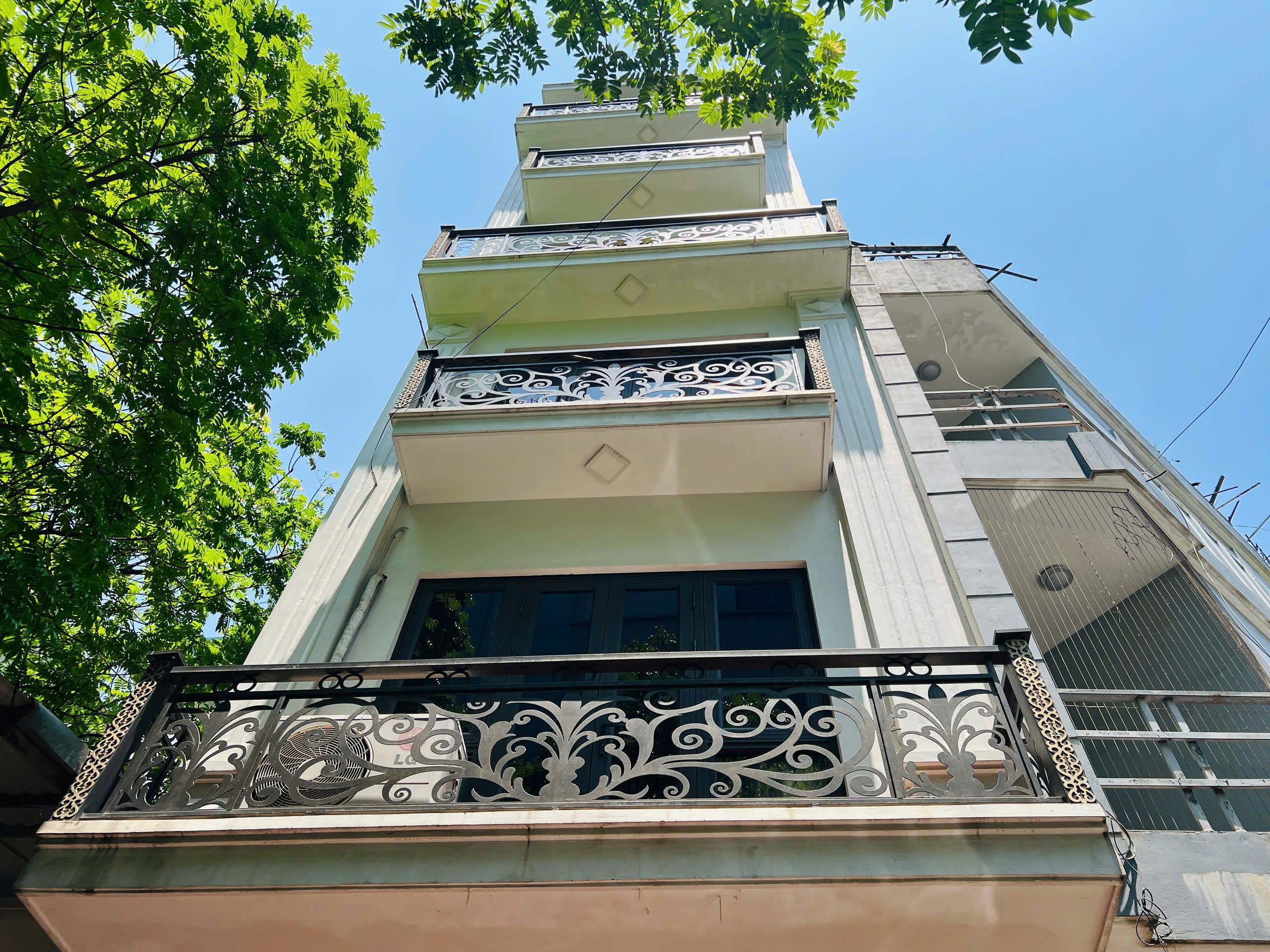 BỜ HỘI