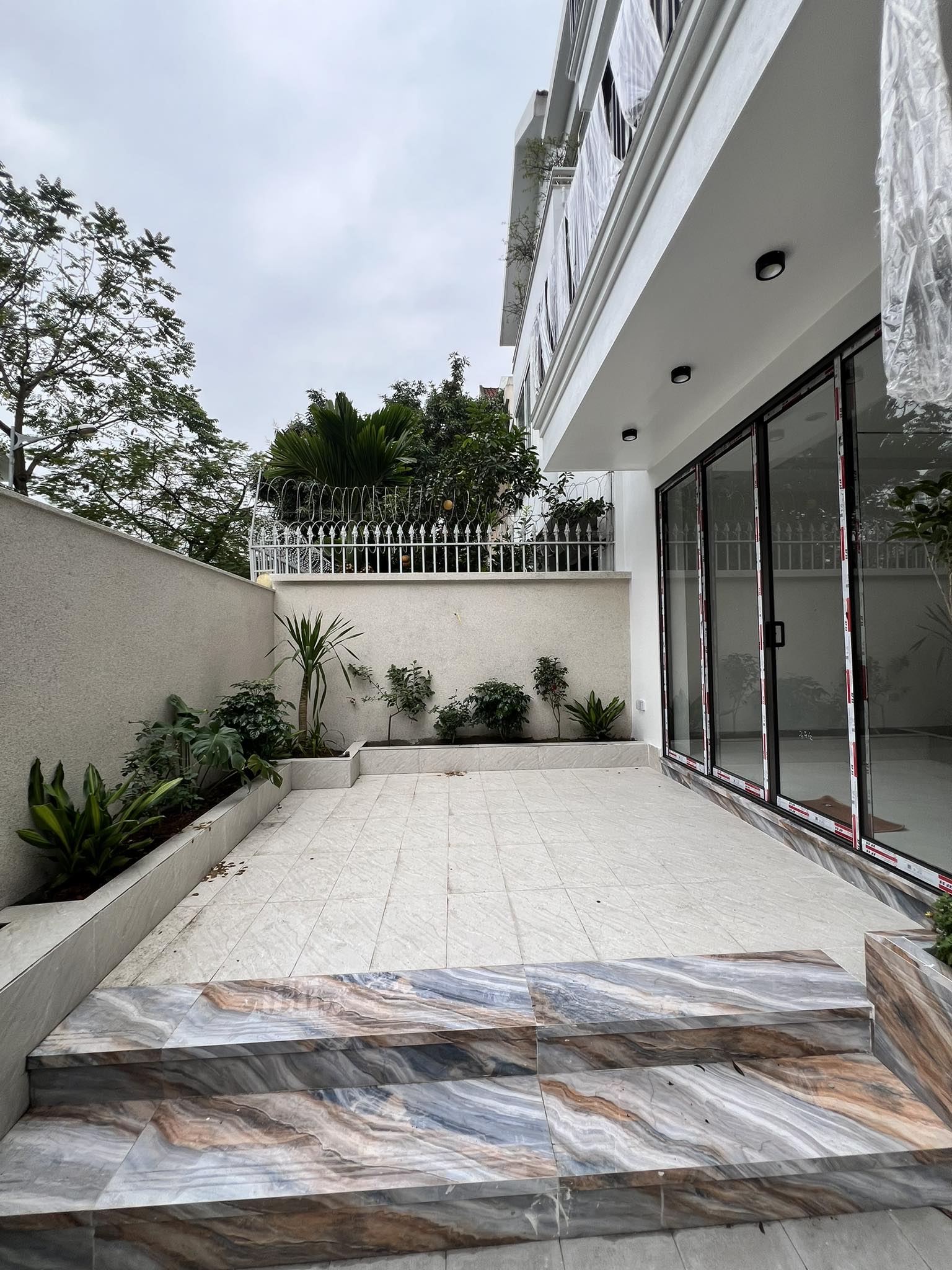 ban-biet-thu-van-phu-200m2-mat-tien-10m1