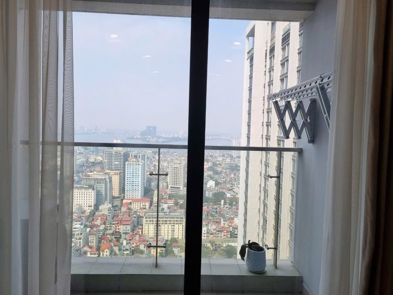 ban-can-goc-3pn-vinhomes-metropolis-m3.2