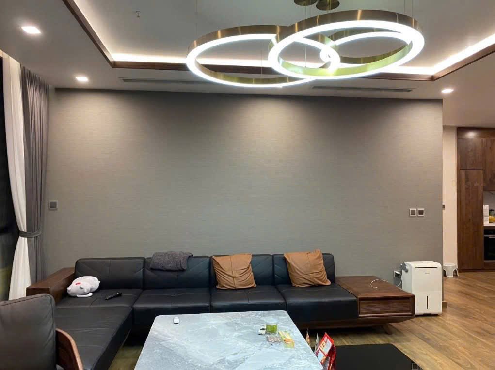 ban-can-goc-3pn-vinhomes-metropolis-m3.4