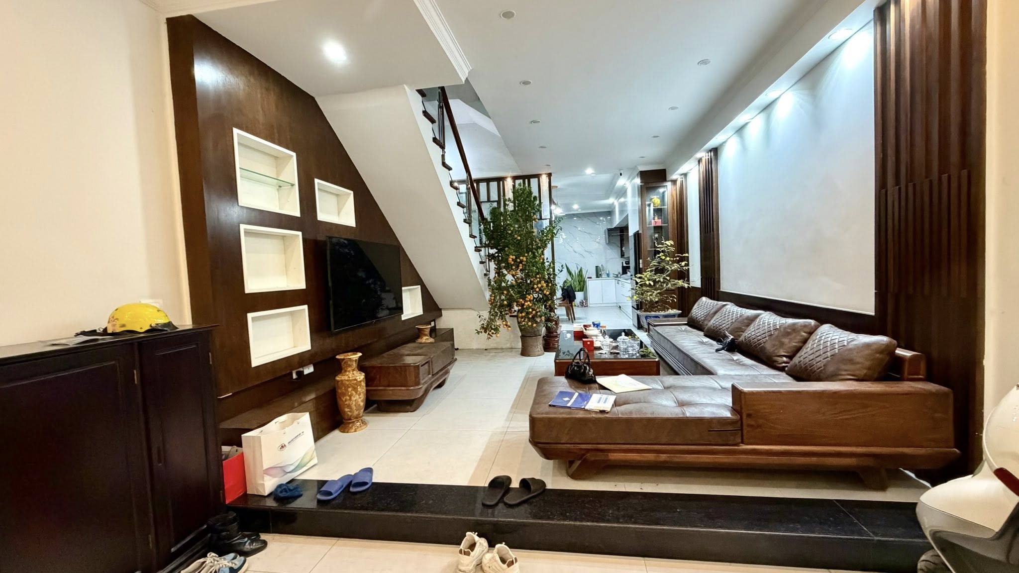 ban-lien-ke-lang-viet-kieu-chau-au-77m2-full-noi-that-28-ty7