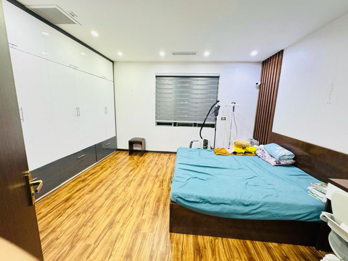 ban-nha-kdt-an-hung-83m2-thang-may-duong-35m-le-quang-dao